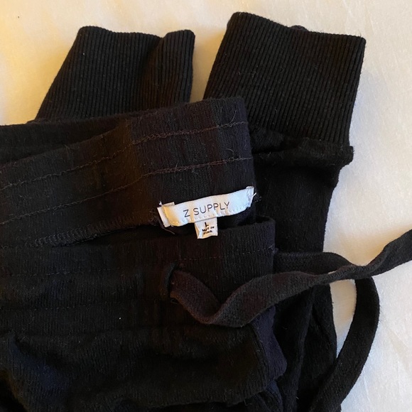 Z Supply Joggers - Picture 2 of 4